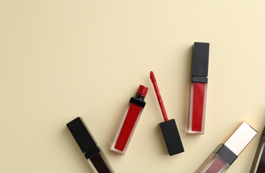 Batons matte: por que são essenciais em um mix de produtos de maquiagem?